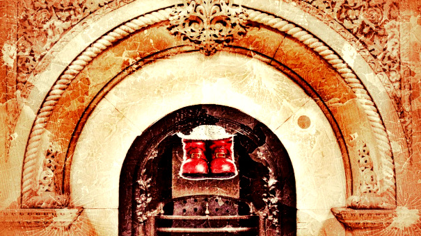 Here Comes Santa&nbsp;Claus(e)